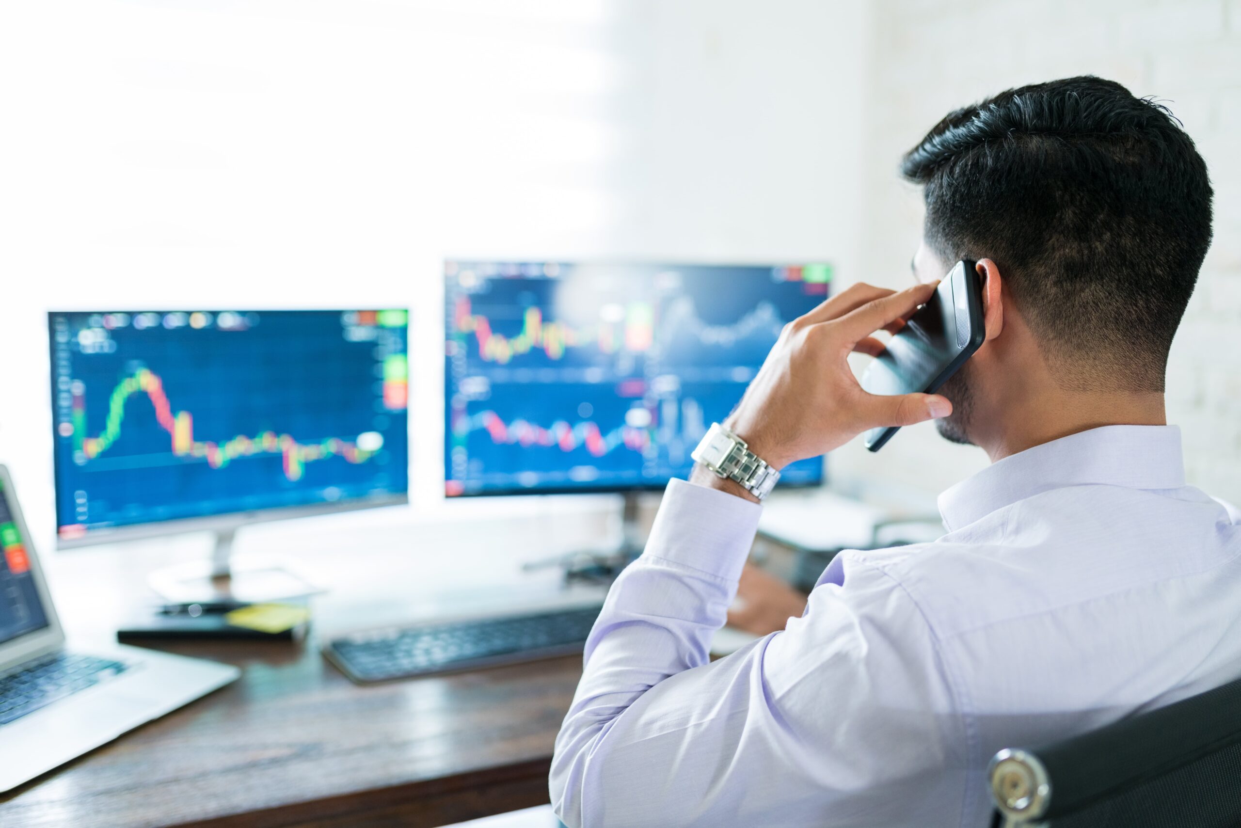 stock broker Techolic-chandigarh